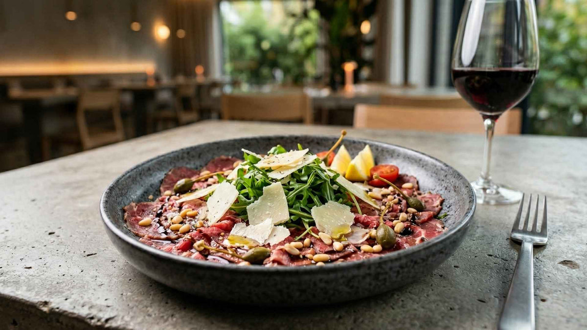 Carpaccio de bœuf à l'italienne et roquette