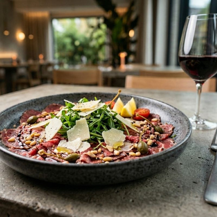 Carpaccio de bœuf à l'italienne et roquette