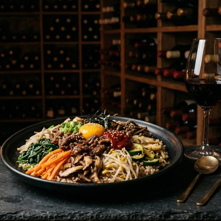 Bibimbap coréen au bœuf mariné et légumes sautés