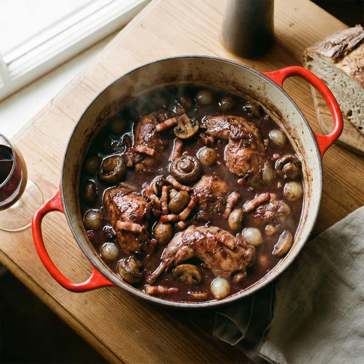 Recette du lapin au champignons, lardon et vin rouge