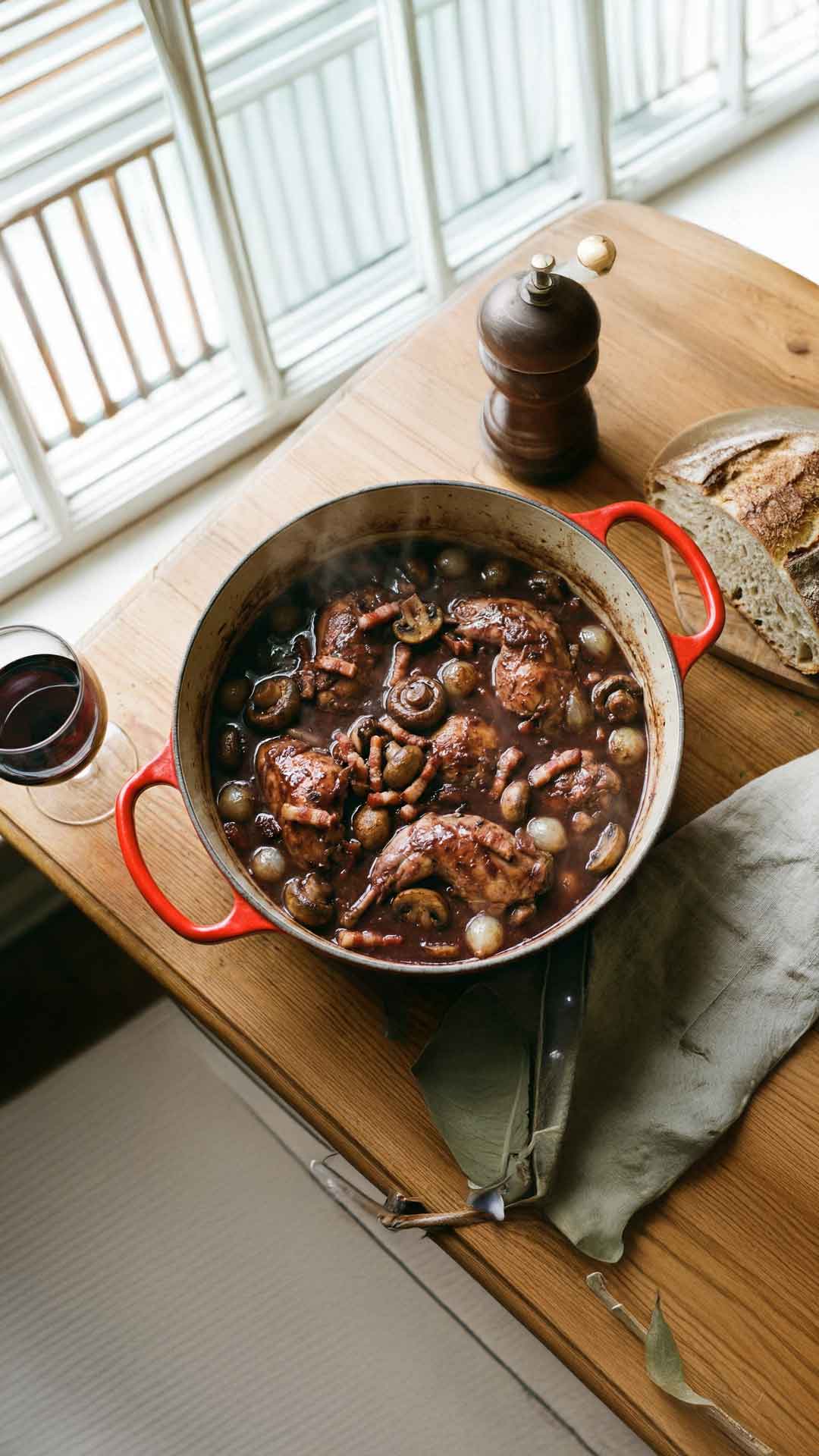 Recette lapin champignons lardons vin rouge mobile